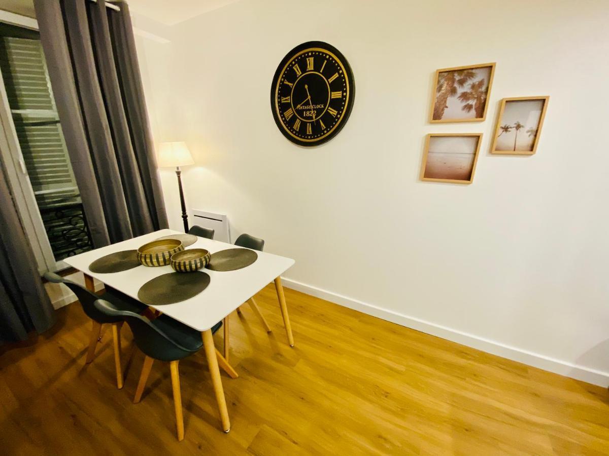 50M2 Flat In Heart Of Orleans - Canal Foot & Bein Екстер'єр фото