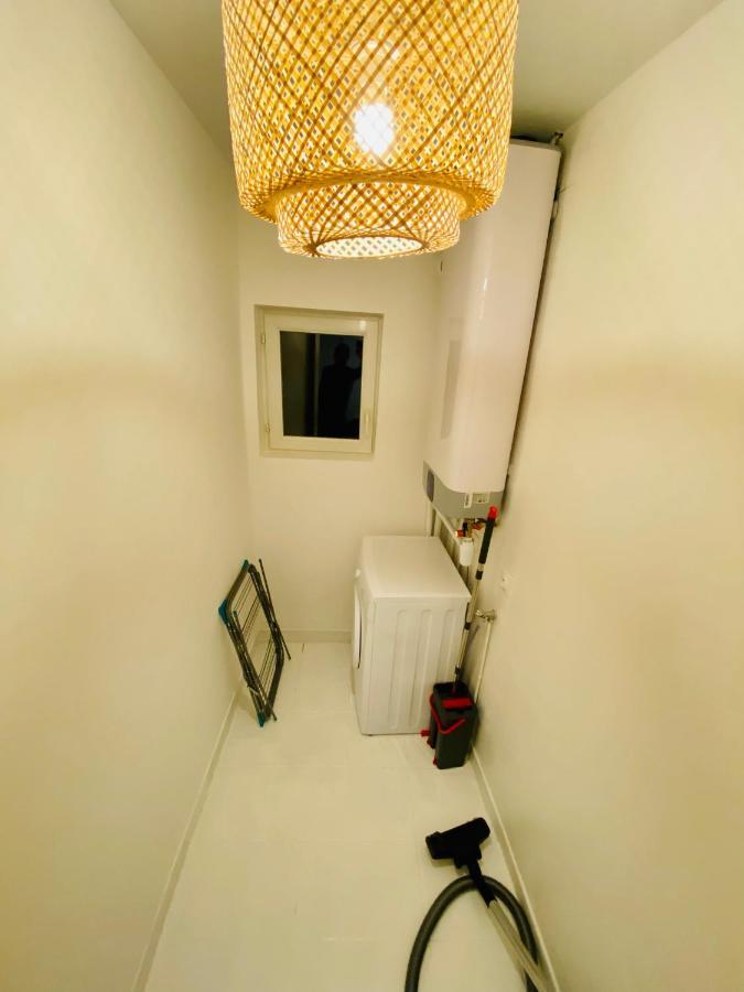 50M2 Flat In Heart Of Orleans - Canal Foot & Bein Екстер'єр фото
